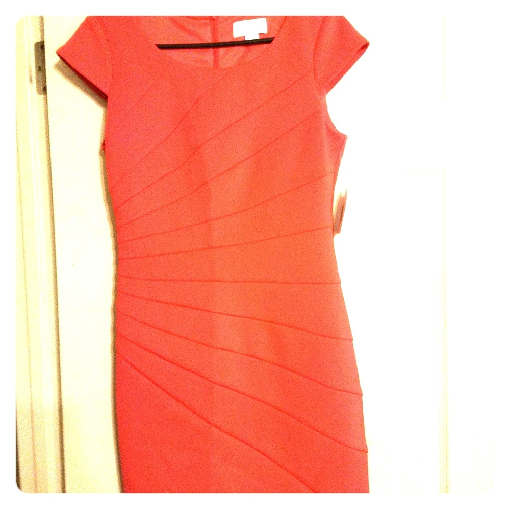 Perfect coral dress for summer events